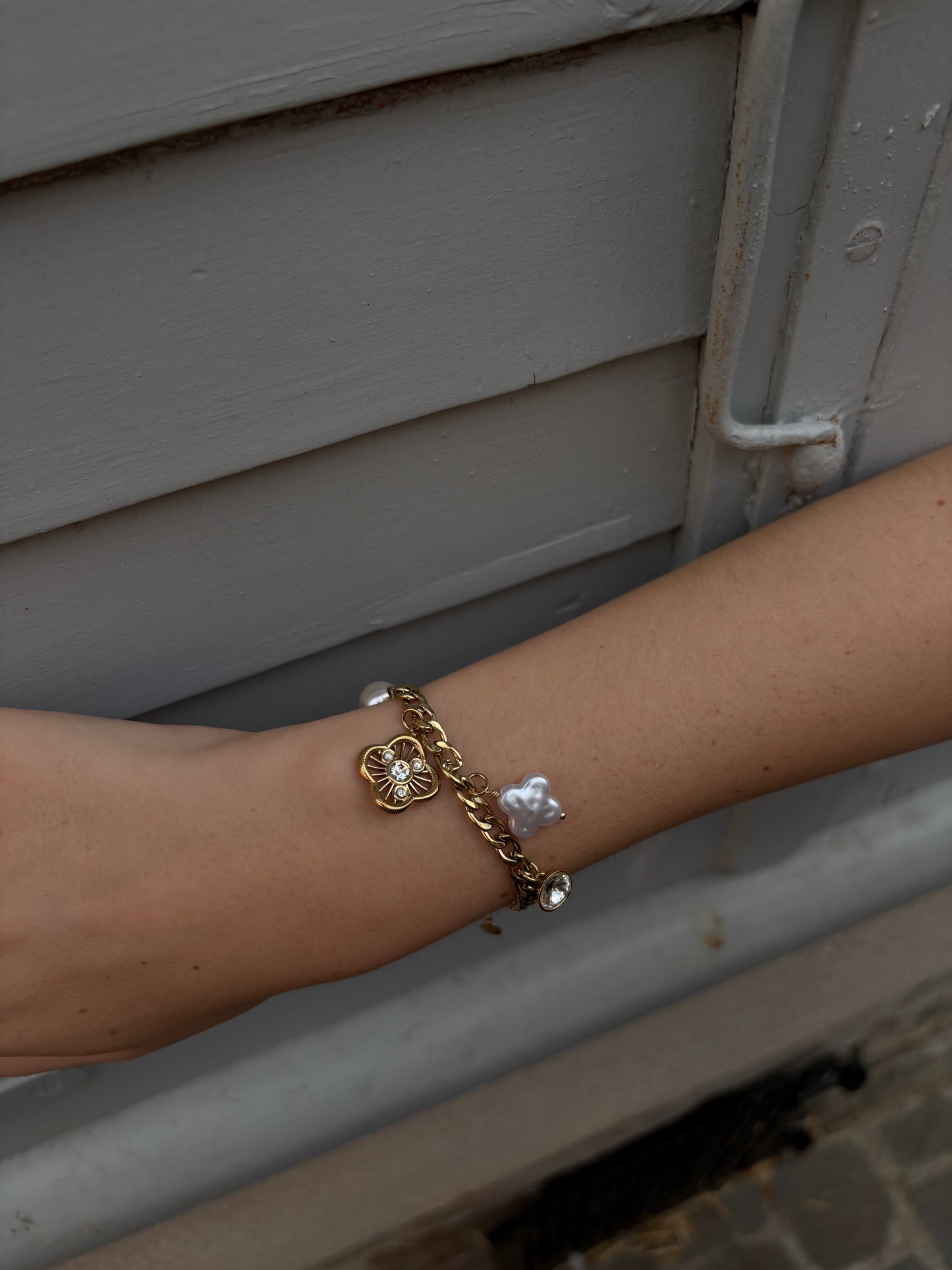 Bracelet Charms Chloé - Maille Épaisse et Trèfles