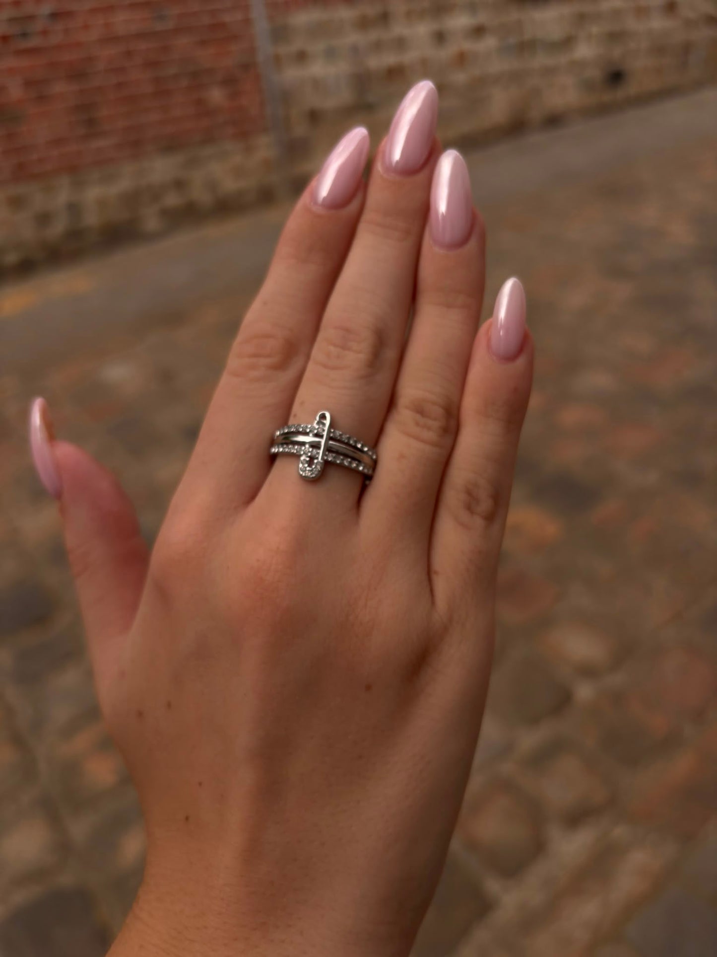 Bague Cara - Triple Anneau et Épingle Sertie de Strass