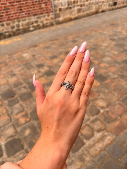 Bague Cara - Triple Anneau et Épingle Sertie de Strass